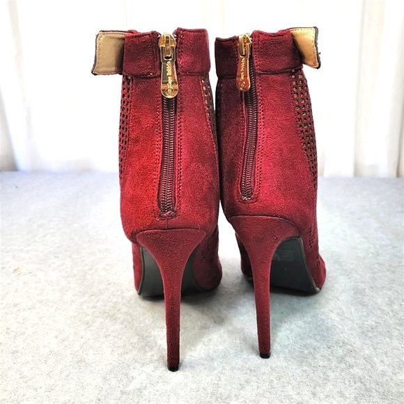 Cape Robbin Heidi Wine Colored Ankle Boots 5" High Heel Peep Toe - Picture 3 of 6